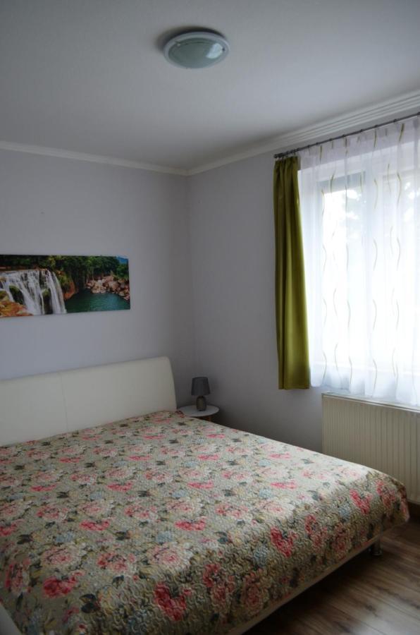 Gazlang Apartman Гайдусобосло Екстер'єр фото