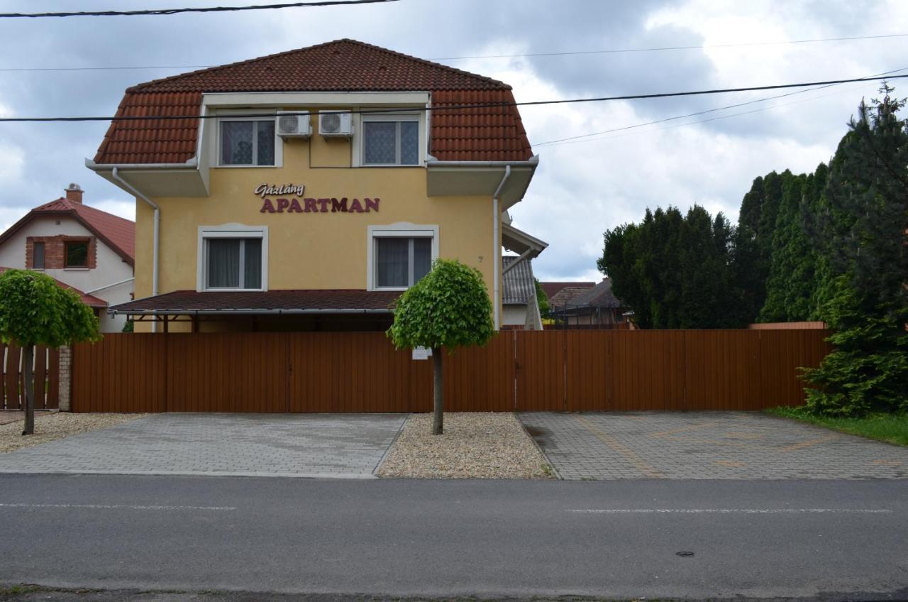 Gazlang Apartman Гайдусобосло Екстер'єр фото
